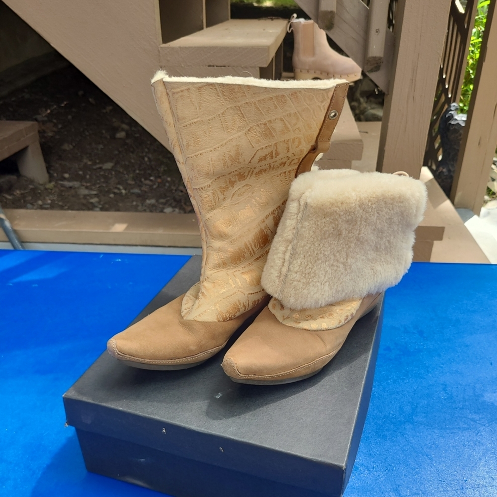 Italian Shearling Pointy Toe Boots 6